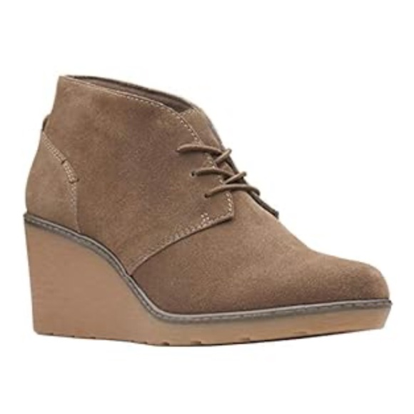 Clarks Shoes - Clarks Clarks Women's Hazen Charm
Fashion Boot, Olive Tan Suede